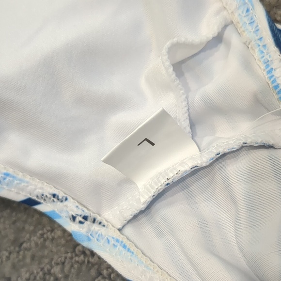 Women's size Large bikini. - Picture 5 of 5